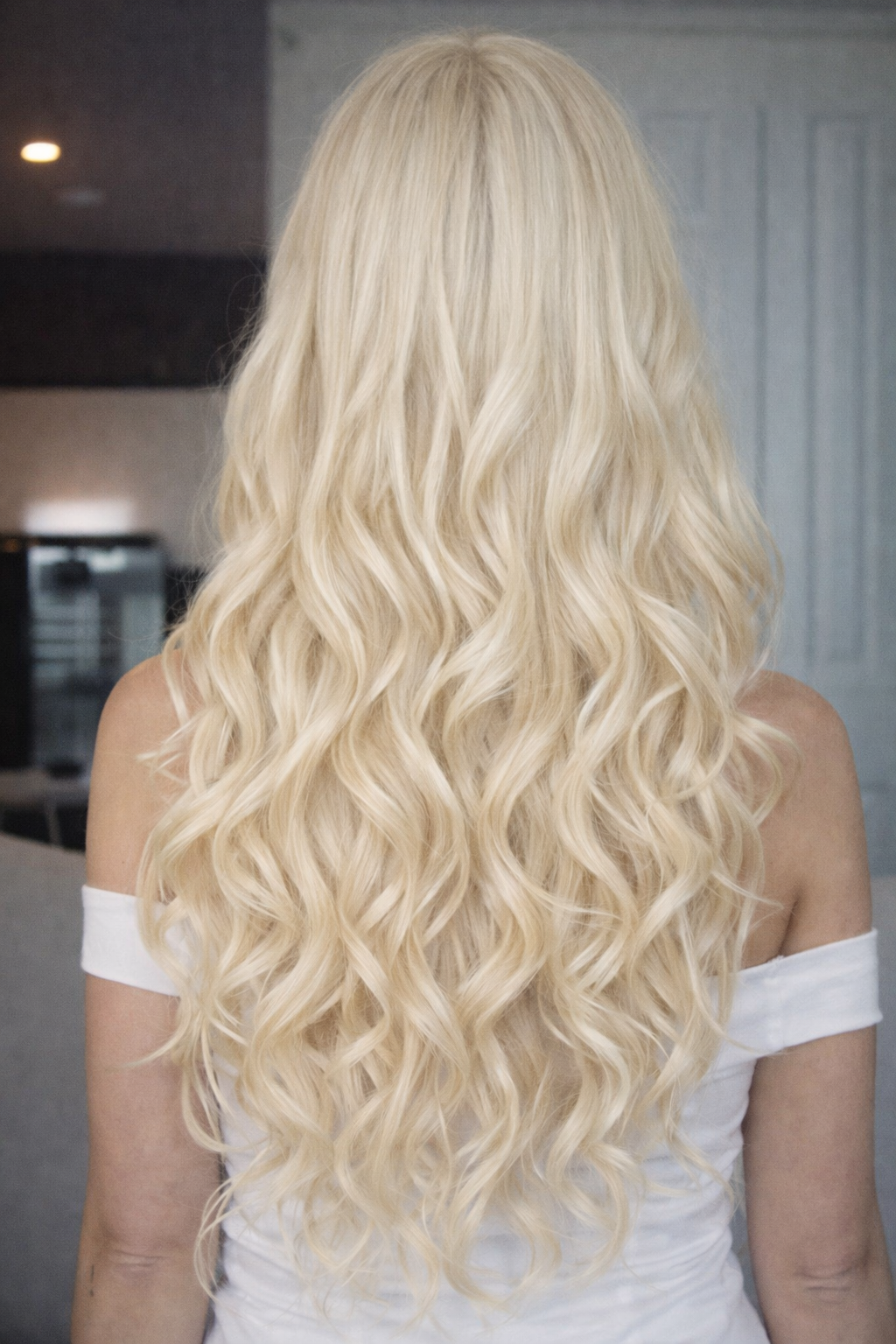 Peruca din par natural Light Blonde - Extensii de par București Peruca din par natural Light Blonde - Extensii de par București